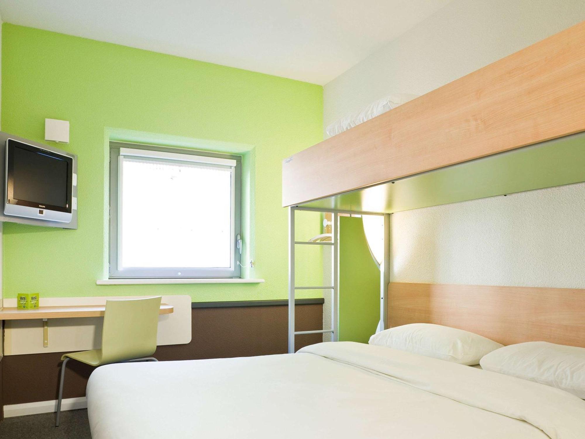 Ibis Budget Les Chaumes Hotel Montauban