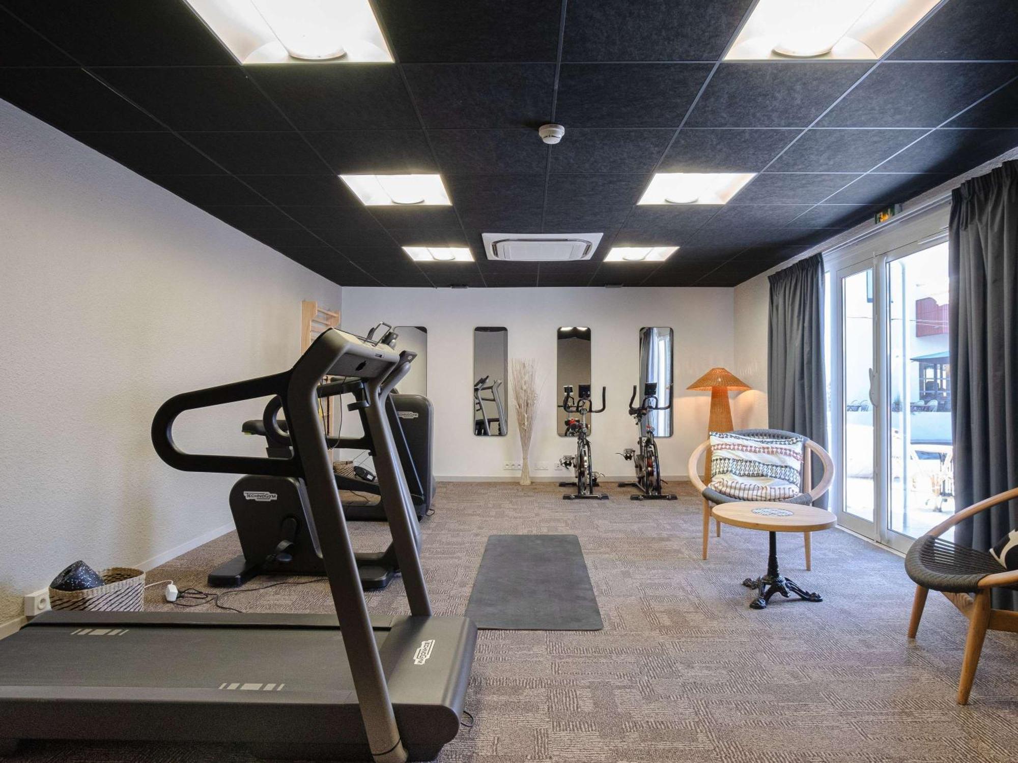 Ibis Budget Les Chaumes Hotel