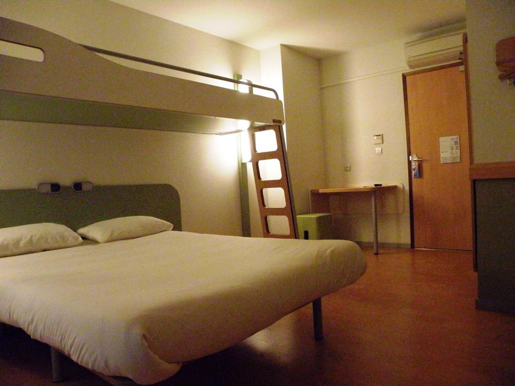 Hotel Ibis Budget Les Chaumes 2*