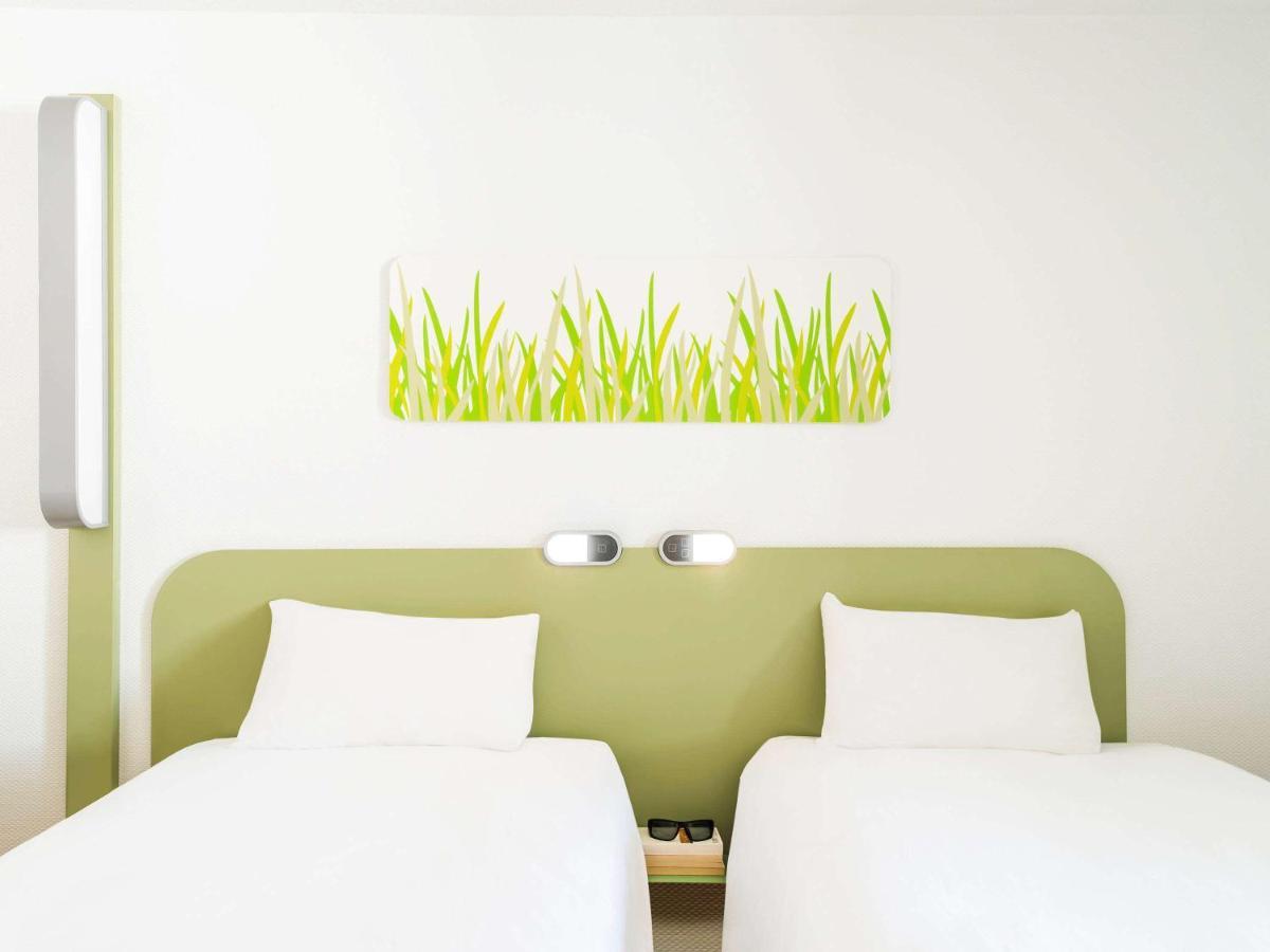 Ibis Budget Les Chaumes Hotel